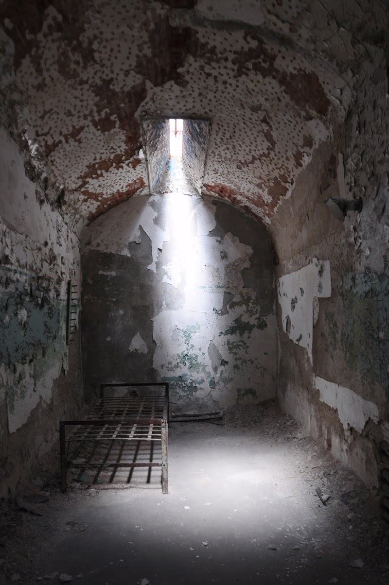 For Peet's Sake Philadelphia eastern state penitentiary prison cell